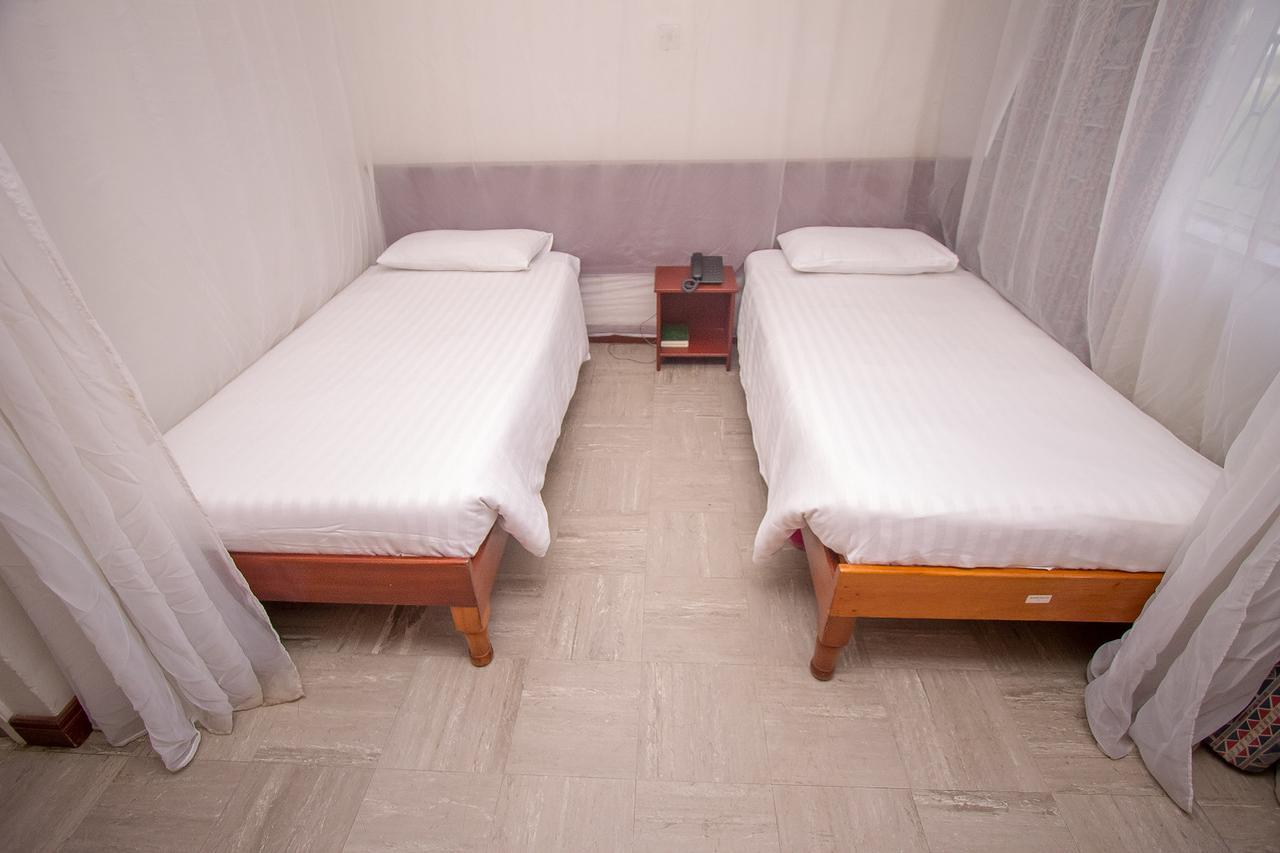 Milele Hotel Найроби Экстерьер фото