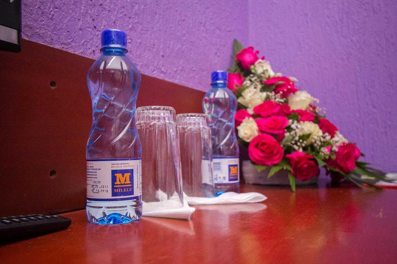 Milele Hotel Найроби Экстерьер фото